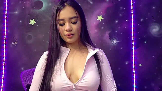 ValentinaRojass  online show from 06-12-26, 04:50