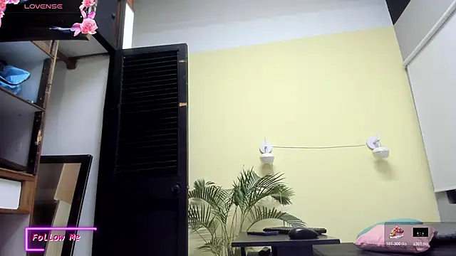  VALERIAGOMEZ online show from 04-06-26, 10:49