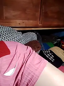 Mishowhot online show from 03-12-26, 02:01