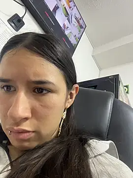 LilyRossi  online show from 07-15-26, 12:54