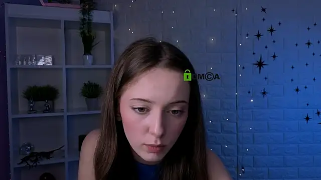 Snapshot of chloe_ley chatting on 05-03-26, 07:53 chloe ley online show from 05-03-26, 07:53