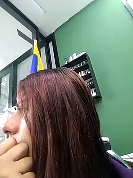 Snapshot of ValeryLux420 chatting on 03-19-26, 03:27 ValeryLux420 online show from 03-19-26, 03:27
