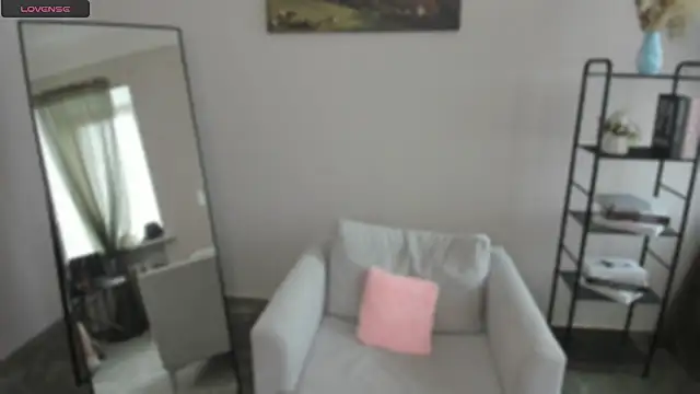 PeiLoynd online show from 03-28-26, 08:14