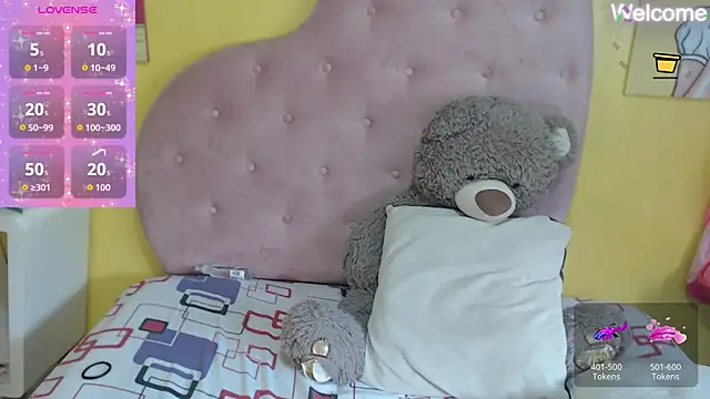 Snapshot of Sophiiee_Gray chatting on 05-28-26, 03:09 Sophiiee Gray online show from 05-28-26, 03:09