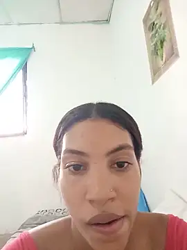 Snapshot of ginevere_20 chatting on 05-16-26, 09:24 ginevere 20 online show from 05-16-26, 09:24