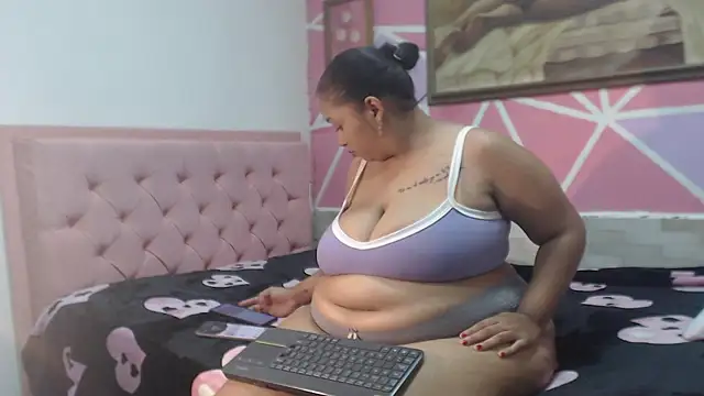 Doll rihana online show from 04-23-26, 08:11