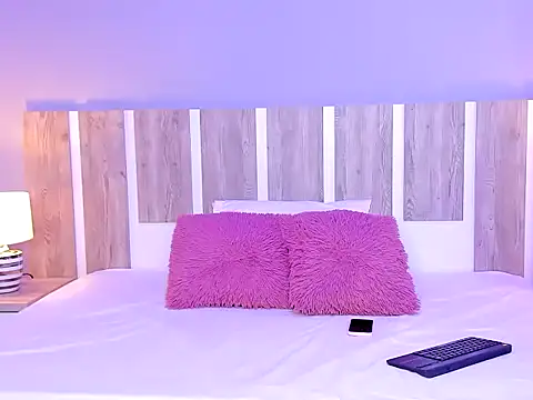 EmilySearss online show from 03-18-26, 07:50