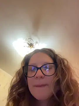 Snapshot of Luminosa chatting on 03-13-26, 08:37 Luminosa online show from 03-13-26, 08:37