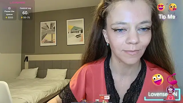 Snapshot of Yana-XX chatting on 06-08-26, 08:20 Yana-XX online show from 06-08-26, 08:20