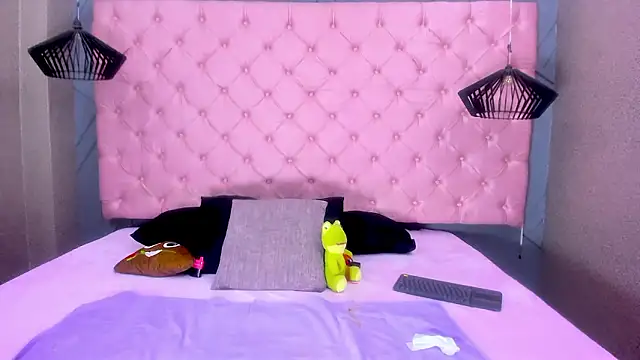 SARA HORNY- online show from 03-06-26, 03:47