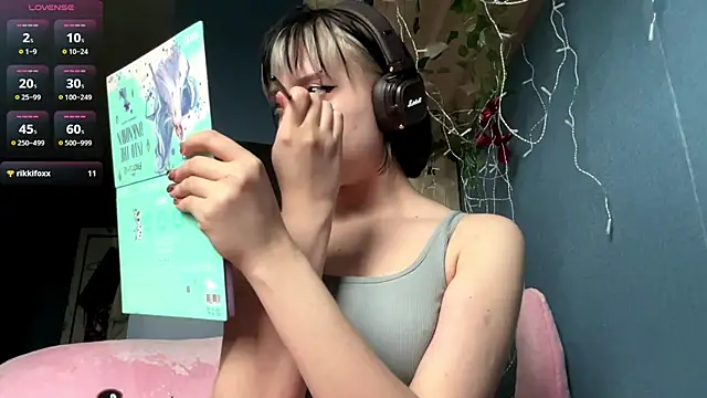 AueshaSimon online show from 04-24-26, 05:32