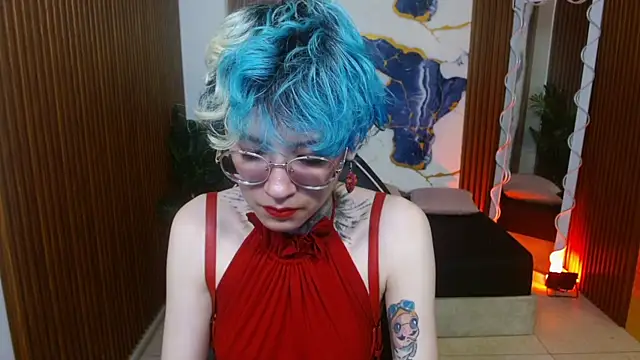 Lyra tay online show from 04-26-26, 11:30