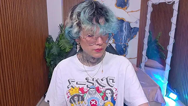 Lyra tay online show from 06-10-26, 07:24