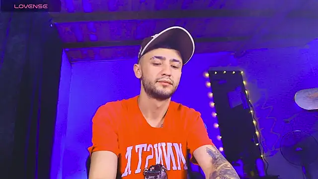 Snapshot of Jey_dirty_777 chatting on 03-05-26, 11:56 Jey dirty 777 online show from 03-05-26, 11:56