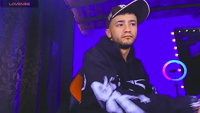 Snapshot of Jey_dirty_777 chatting on 03-06-26, 12:01 Jey dirty 777 online show from 03-06-26, 12:01