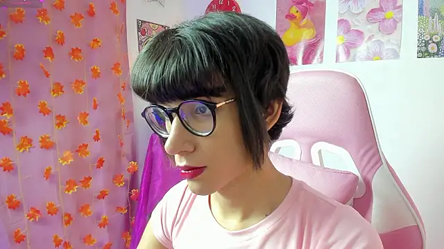 Madeline 21 online show from 03-07-26, 05:15