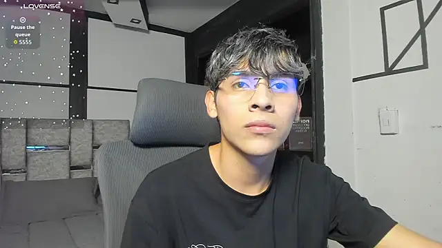 DeilanWolf online show from 03-13-26, 04:41