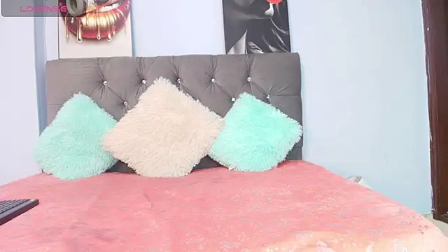 Ebonny Brown online show from 03-13-26, 08:37