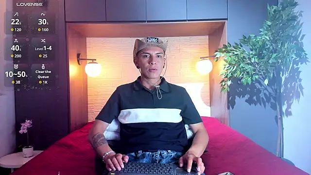 Juanse Colling online show from 03-12-26, 08:37