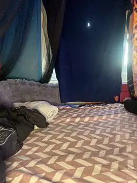 Melissa-Schneider online show from 04-30-26, 06:03