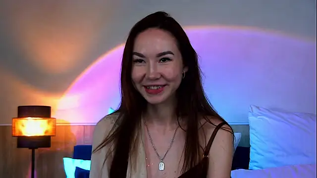 EmilyGray   online show from 06-12-26, 07:18