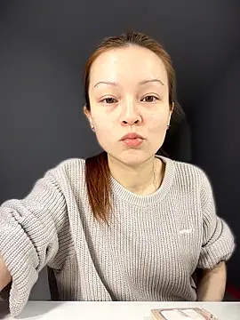 SadieSink  online show from 04-30-26, 06:09