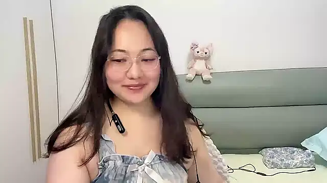 Snapshot of Susu-36E chatting on 06-08-26, 02:06 Susu-36E online show from 06-08-26, 02:06