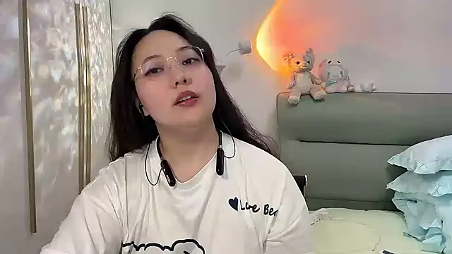 Susu-36E online show from 06-19-26, 08:23