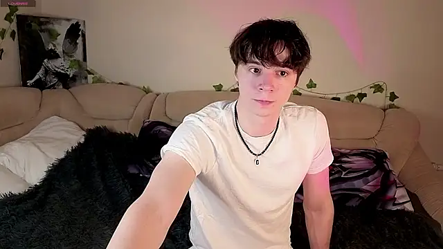 Snapshot of AnthonyCuutie chatting on 03-09-26, 06:56 AnthonyCuutie online show from 03-09-26, 06:56