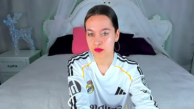 AishaTempt online show from 04-25-26, 08:50