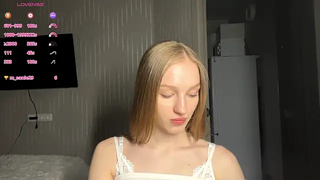 Snapshot of Anika_Socutehe chatting on 05-16-26, 10:30 Anika Socutehe online show from 05-16-26, 10:30