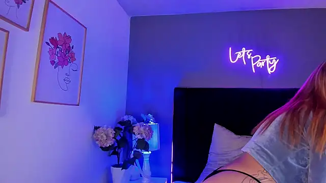 scarlett leex  online show from 04-24-26, 03:42