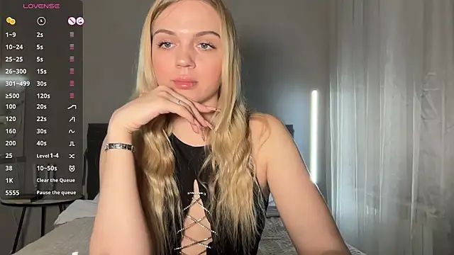 AlexaDeviliciouss online show from 04-27-26, 03:10