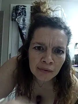 Snapshot of VelvetRae chatting on 03-01-26, 10:06 VelvetRae online show from 03-01-26, 10:06