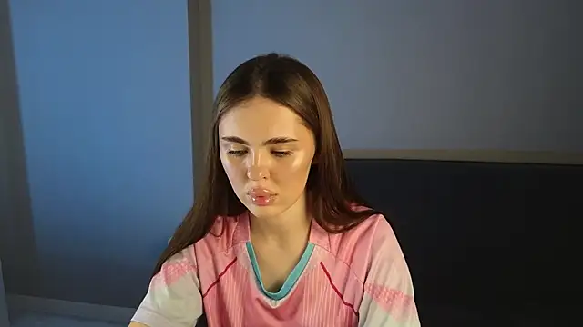 SheilaHigh online show from 03-03-26, 03:40