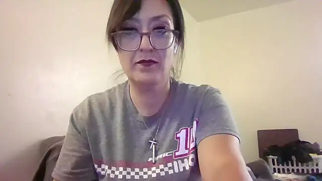 eleanorrox915 online show from 04-21-26, 03:13