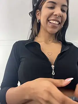 VioletaHills  online show from 03-15-26, 01:39