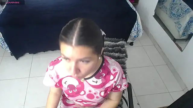 eilen pink online show from 04-24-26, 01:02