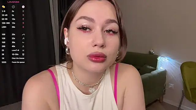 Snapshot of FilomenaGaertner chatting on 02-28-26, 04:41 FilomenaGaertner online show from 02-28-26, 04:41