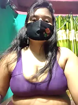 Snapshot of pakhi45 chatting on 03-12-26, 05:52 pakhi45 online show from 03-12-26, 05:52