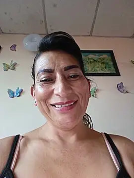 Snapshot of Lucia_Rios chatting on 05-12-26, 10:51 Lucia Rios online show from 05-12-26, 10:51