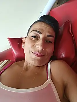Snapshot of Lucia_Rios chatting on 05-24-26, 09:53 Lucia Rios online show from 05-24-26, 09:53