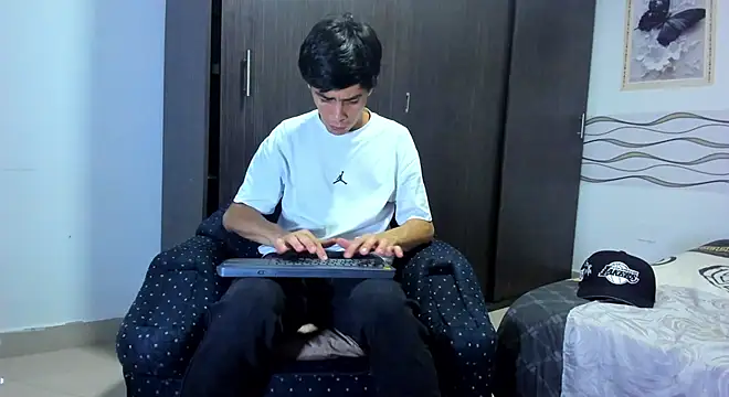 Daniel Rochax online show from 04-25-26, 12:41