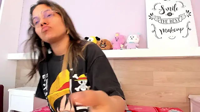 EmmaSanchez  online show from 04-06-26, 08:21