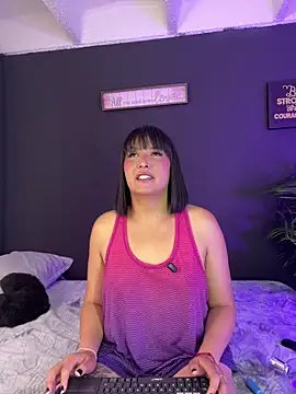 Valeriaa cruz online show from 04-20-26, 11:46