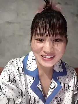 Lilinn  online show from 04-23-26, 12:29