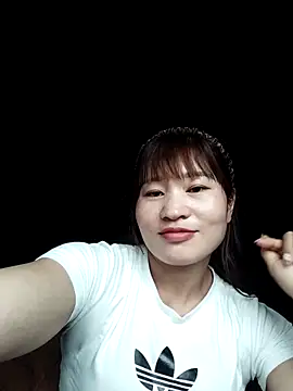 Lilinn  online show from 04-28-26, 03:22