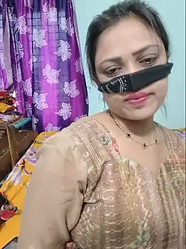 Beauty-3 online show from 05-18-26, 03:24