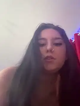 Snapshot of prettydolly127 chatting on 03-12-26, 11:44 prettydolly127 online show from 03-12-26, 11:44