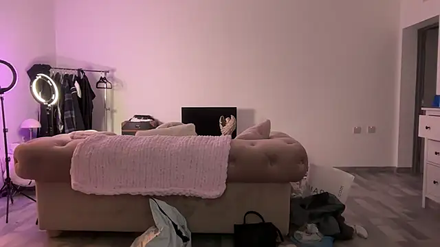 Naughtyblondex online show from 04-24-26, 09:39